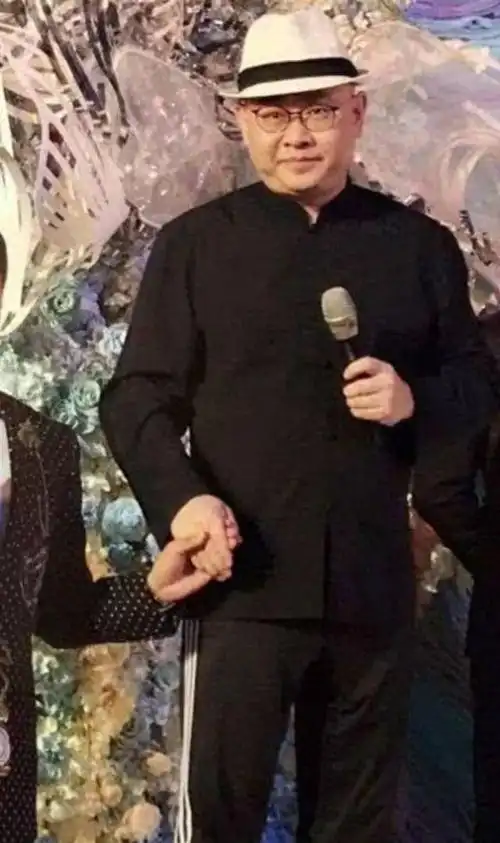 知名音乐人评价刀郎:音乐如屎,粉丝愚蠢无审美?