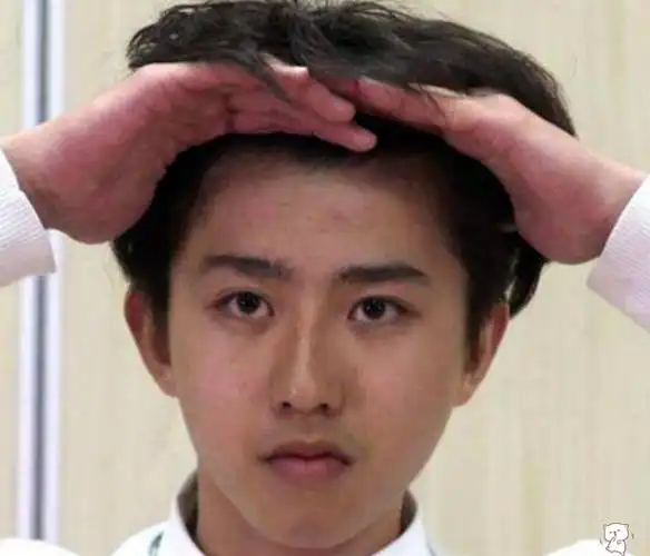 蔡徐坤卸妆后长啥样看到他罕见的素颜照ikun都认不出来