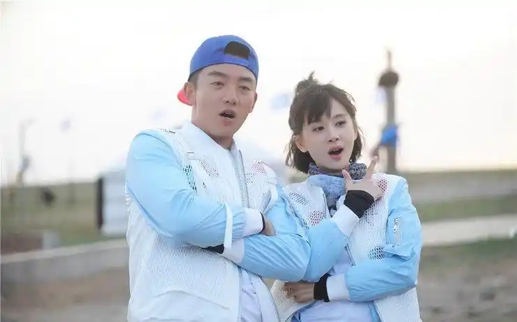 《跑男4》邓超"表白"岳云鹏 - 影视剧照 - 娱乐八卦- 讲历史