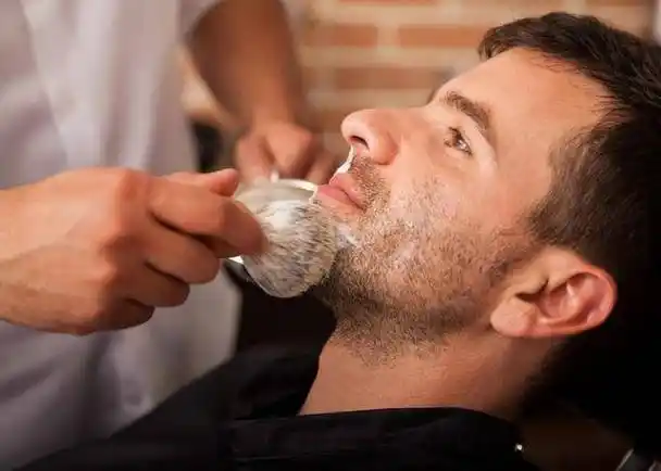 男性刮胡子频率高,说明了什么?与寿命有什么关系?用研究告诉你