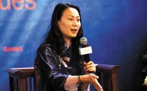 流潋紫:甄嬛是个失败者 如懿败得更彻底