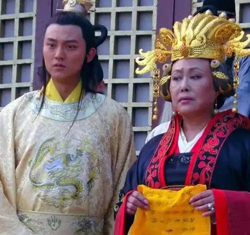 女皇权谋:明知李旦更适合当皇帝,武则天晚年为何立李显为太子?