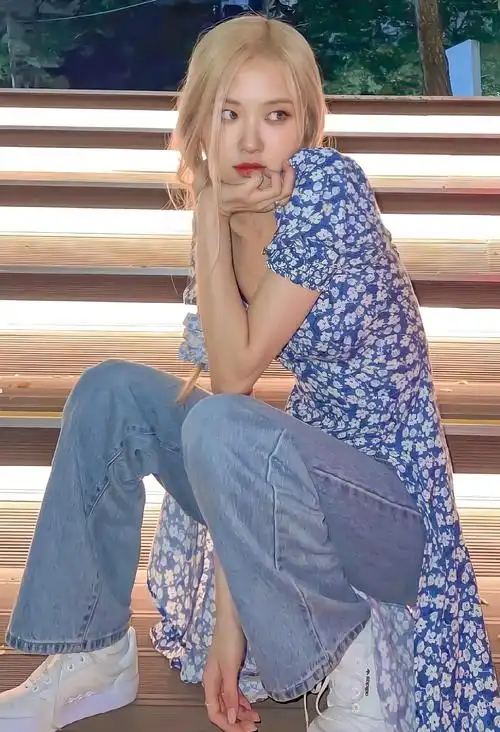 甜美可爱的朴彩英,高级氛围感十足,美艳动人!