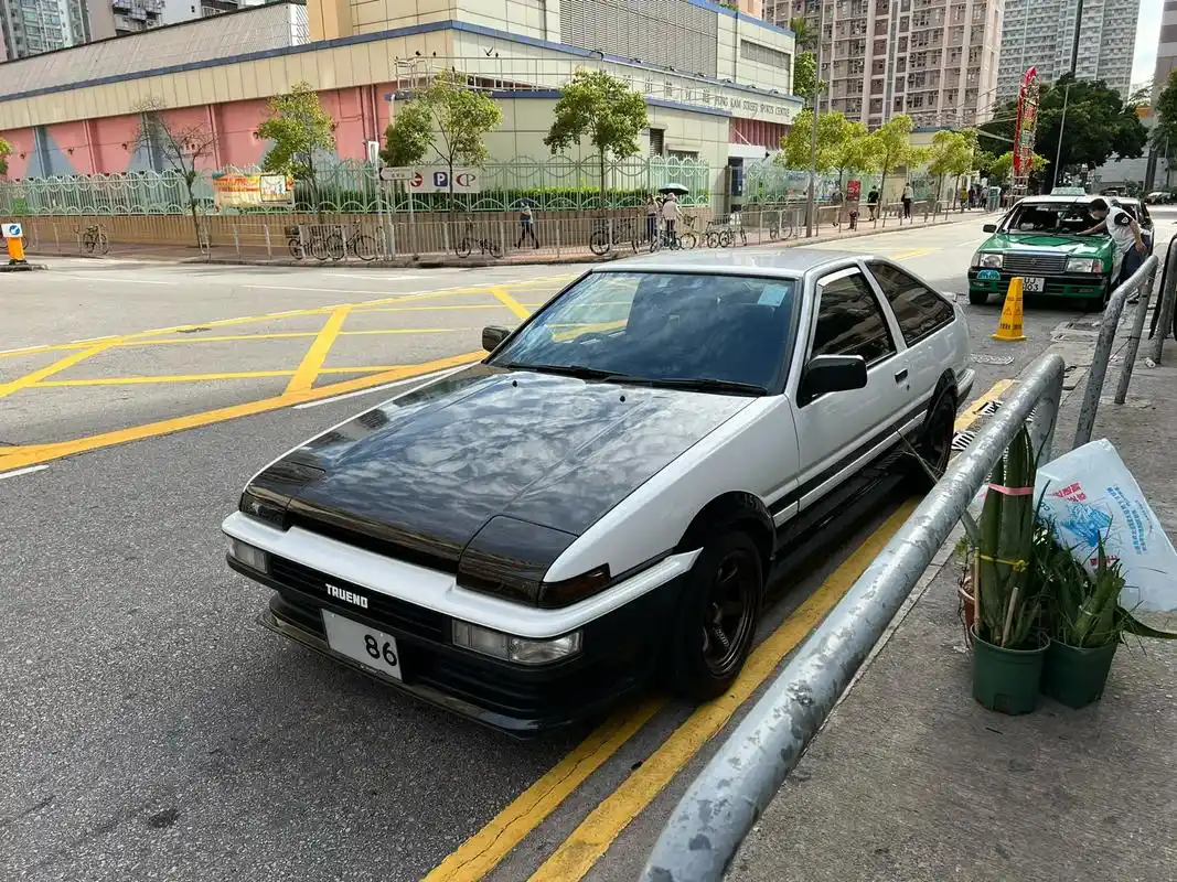 toyota ae86 trueno
