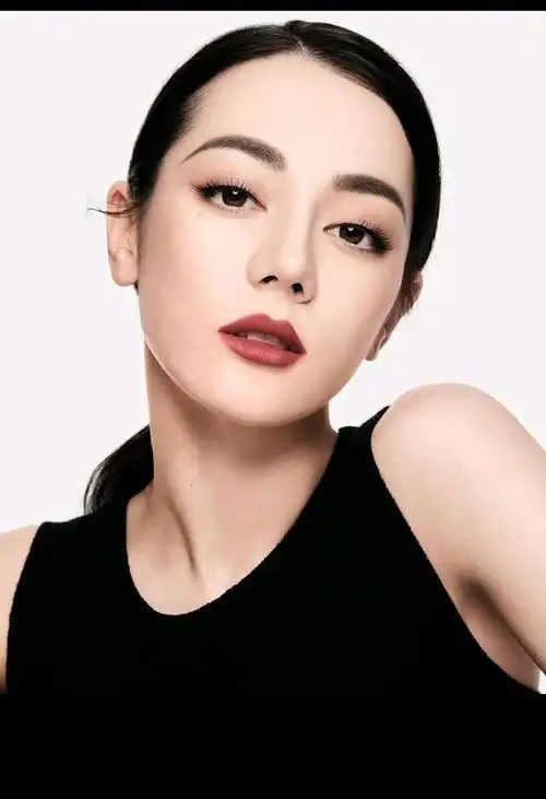 迪丽热巴,一个让人过目难忘的名字.