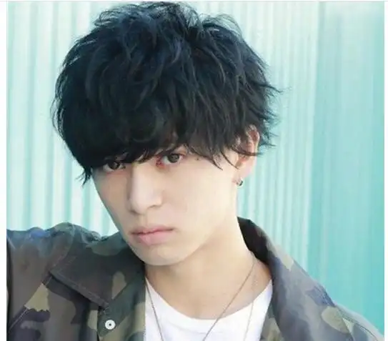 男生毛碎发型图片 毛碎发型这样扎个性显酷