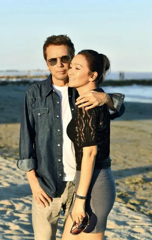 巩俐老公讲述相恋经过 历任妻子都是漂亮女演员