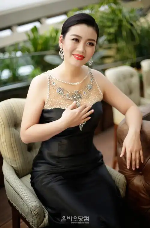 北朝鲜歌手,金松美