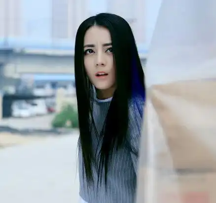 图迪丽热巴怦然星动5图片气质不凡演技出众获一致认可