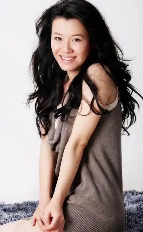 看到演员刘琳的图片赞她的气质和演技质朴大气