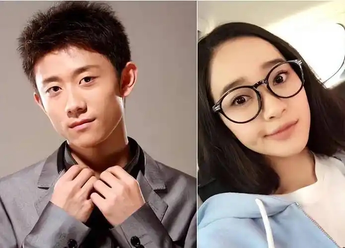 这边杨紫也处过男朋友,就是著名男演员秦俊杰,秦俊杰长在了杨紫的审美