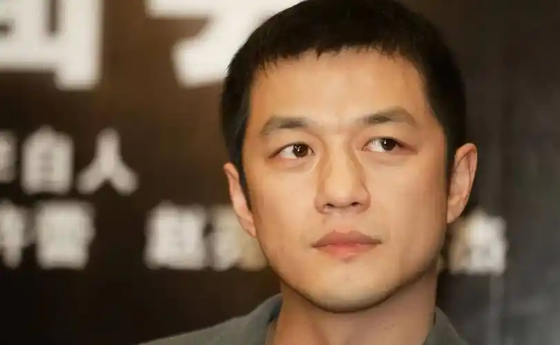 李亚鹏欠债4000万官司败诉 加上利息超5000万 曾称要我跪下趴下都行