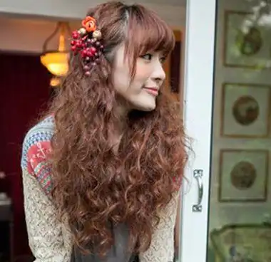 烫发能编辫子吗 小卷辫子烫发图片