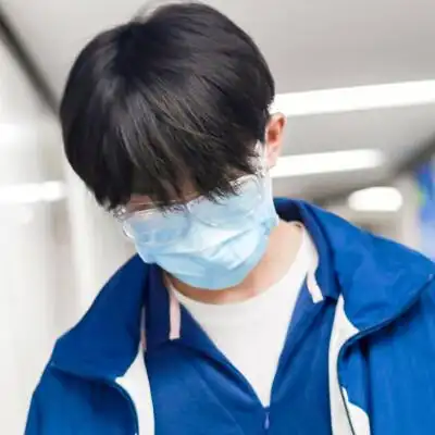 易烊千玺情头头像