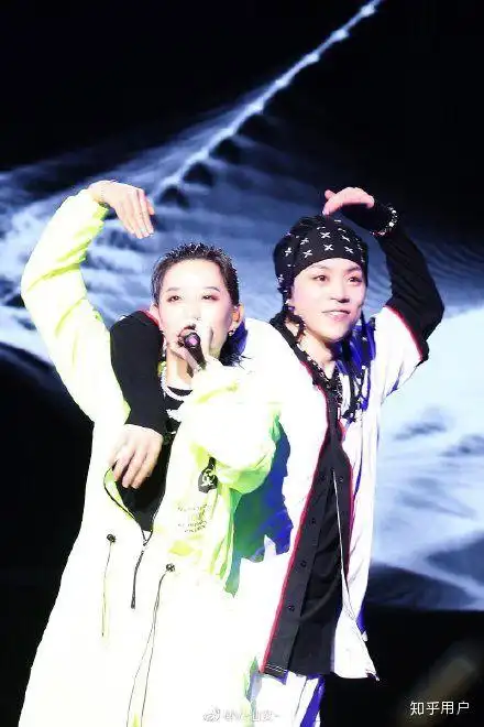 李斯丹妮是t吗?好馋她?