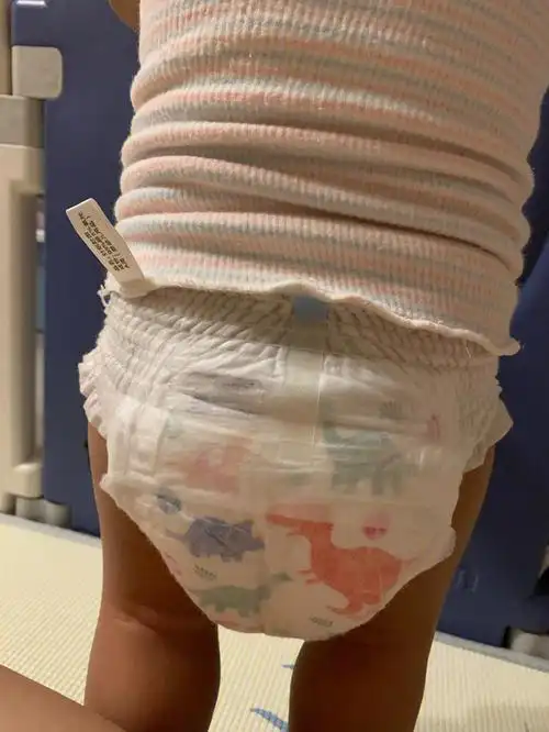 穿纸尿裤的屁屁真的太可爱了