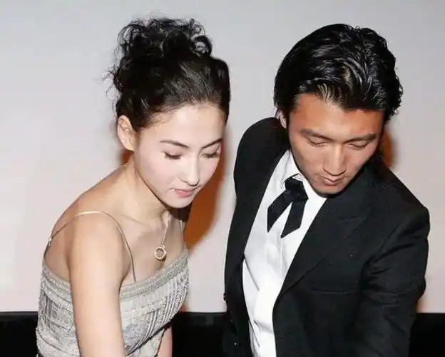 到底谁是生父,一眼就能辨别|王菲|记者|谢霆锋|陈冠希|周星驰|喜剧之