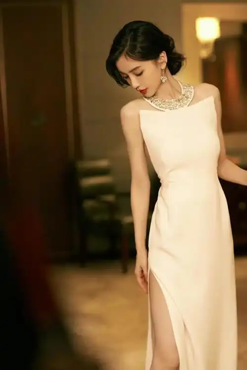 angelababy搜狐时尚盛典,白色拖尾长裙,惊艳众人|杨颖|红毯|裙子_网易