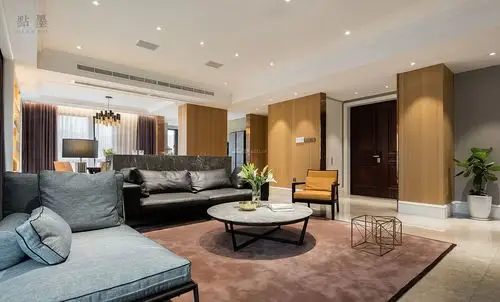 案例分享: 南宁绿之都装饰 预约ta免费设计 装修风格: 港式 设计酚妹