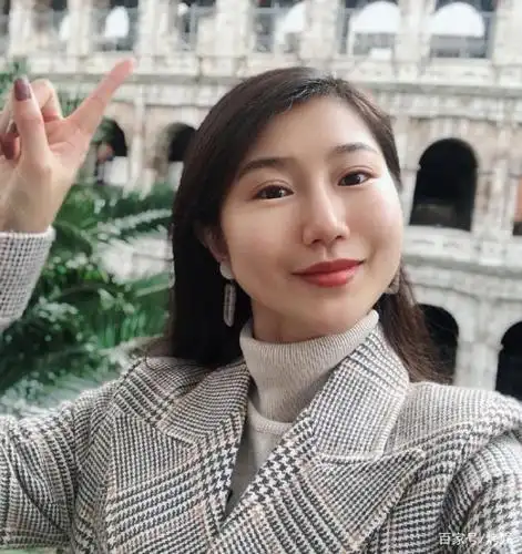 生活中的王帆美丽大方