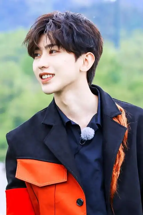 蔡徐坤壁纸你笑起来的样子可爱到犯规治愈生活中的一切不愉快