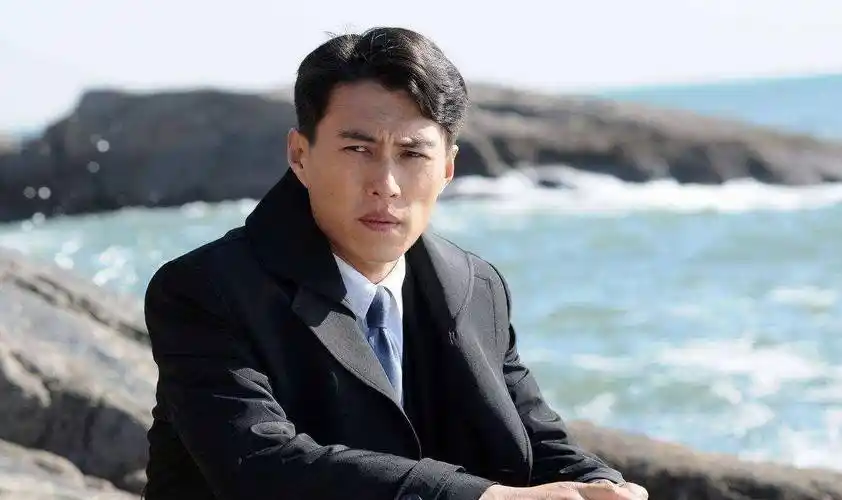 原创临阵换女主完美男神靳东大发雷霆辞演赔违约