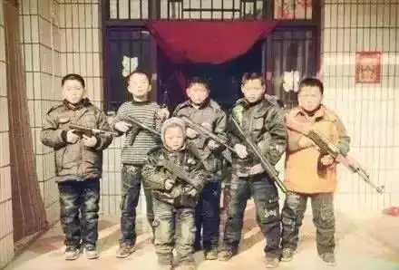 老照片70后80后与95后的春节回忆