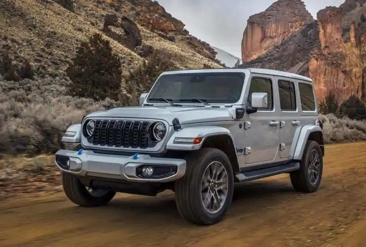 牧马人4xe就那么回事,普拉多phev规划中插电混动硬派越野车看谁