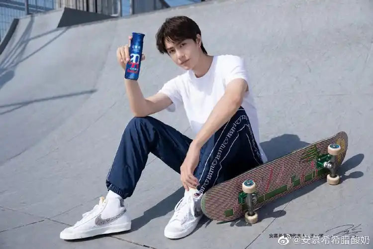 uniq-王一博 耶啵的东京… - 堆糖,美图壁纸兴趣社区