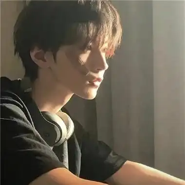 一组很成熟又超有气质的好看男生头像