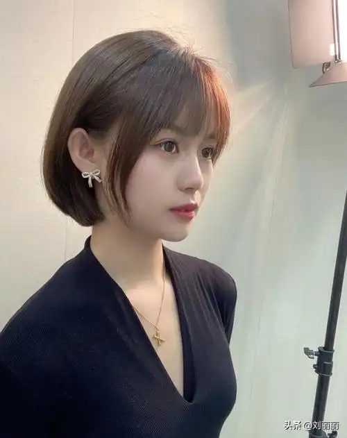 女生波波头发型(2019波波头短发发型图片) - 月牙知识库