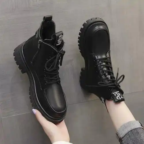 秋冬季加绒ins英伦风百搭厚底小个子短靴黑色马丁靴女2023年新款