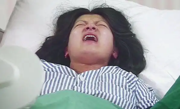 32岁赵丽颖产子:女人生孩子都是鬼门关里走一趟!