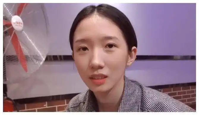 一直浓妆的孟美岐,没想到素颜是这样的_状态_皮肤_化妆