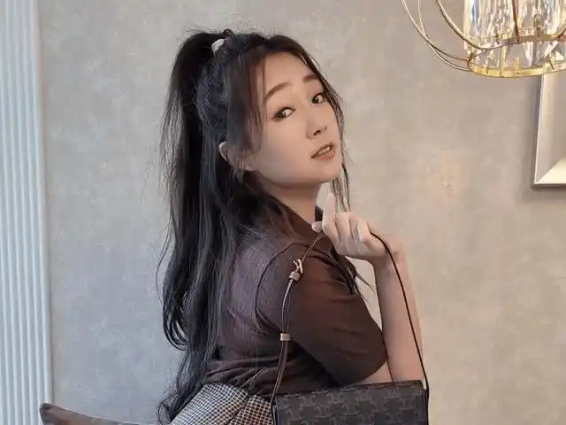 丫头詹子晴出道多年声音甜美堪比林志玲却因娃娃音陷入争议