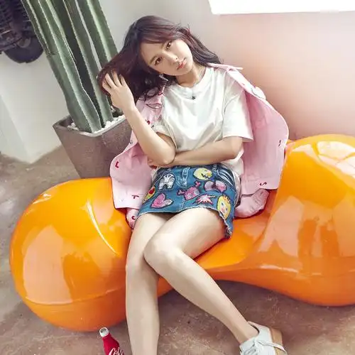 清纯女星杨紫最新时尚写真2048*2048壁纸