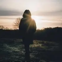 伤感男头像背影 最简单好看背影头像男生_微信头像图片大全