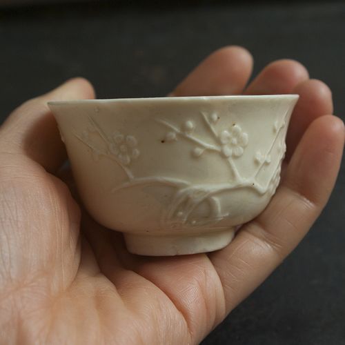 【鲤与】清代德化窑 堆塑梅花杯 白釉茶杯