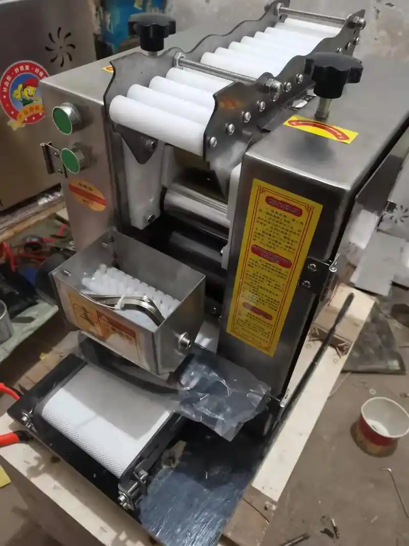 抖音图文来了 饺子皮机仿手工商用小型全自动家用饺子皮馄饨皮 - 抖