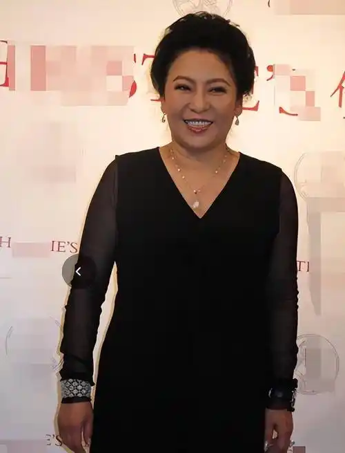 《坚强到泰》陈岚:撕张柏芝唤醒关之琳,花12亿娶儿媳郭碧婷