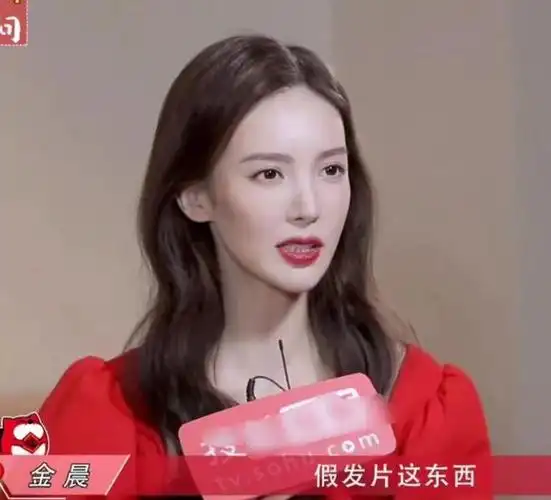 李一桐发际线登上热搜,网友吐槽快秃顶,她的回答撕开娱乐圈内幕|金晨