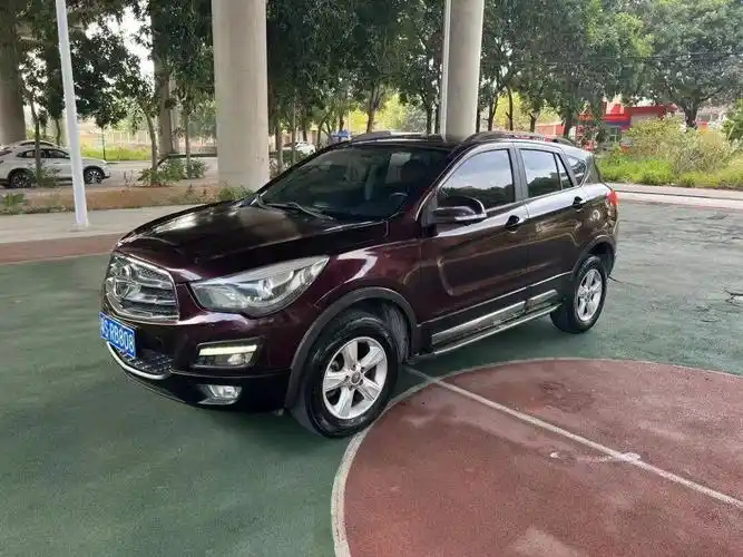 16年海马s5自动挡1.5t,私人一手车,11万公里.原车导航.多功能方向盘.