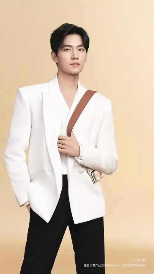 荣耀vpurse全球代言人杨洋#杨洋超话时尚大片啊啊啊!