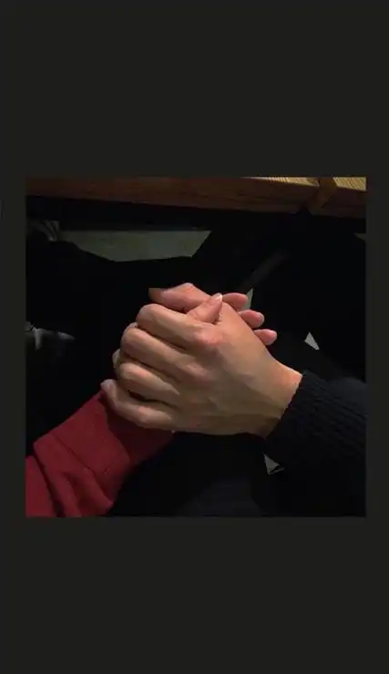 超级甜蜜幸福的520情侣高清壁纸全面屏手机皮肤图片_背景皮肤_有个性