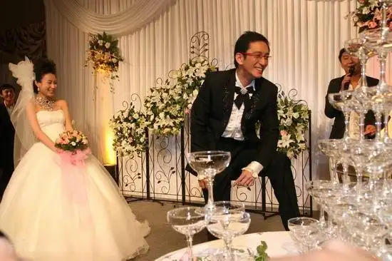 图文:吴启华石洋子大婚--吴启华喜上眉梢