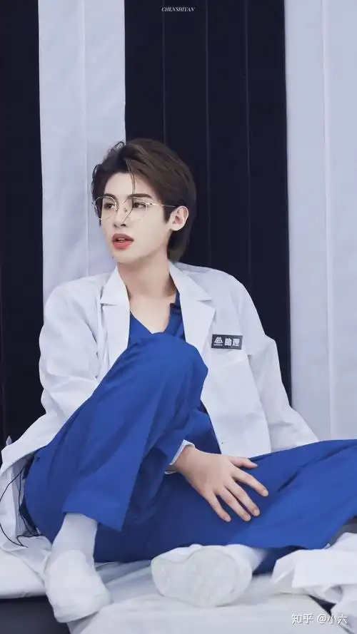 黄明昊有哪些出圈神图