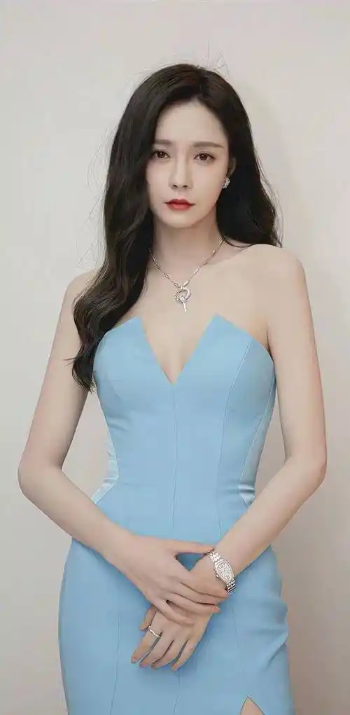 沈梦辰身材丰满性感,韵味十足,让人羡慕不已!_爱情_梦想_婚姻