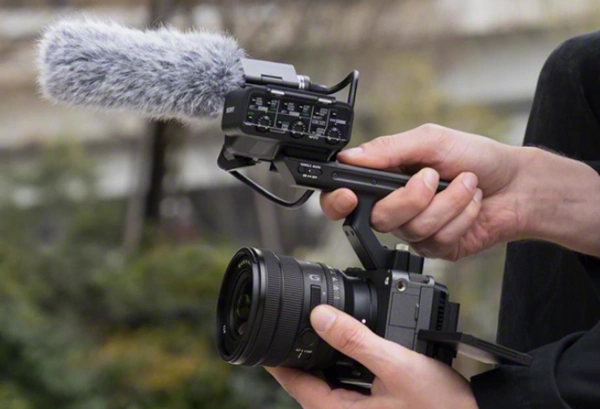 索尼全画幅广角电动变焦g镜头开启预售8499元你买吗