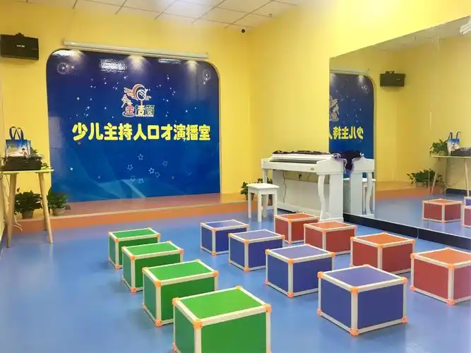 中国梦想金话筒少儿口才培训中心强势入驻克旗