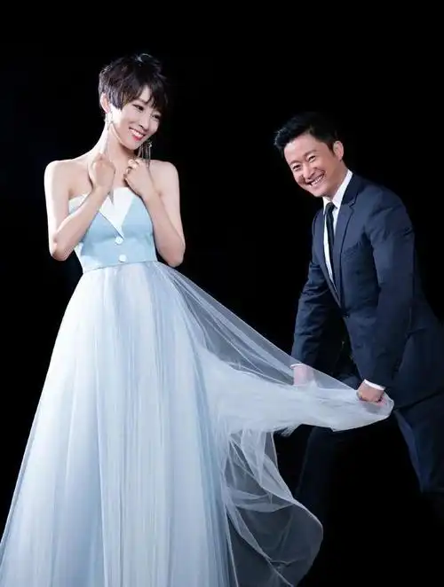 对方拥有三寸金莲,系谢楠亲奶奶|娱乐圈|电影导演|吴京(演员)_网易